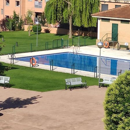 Apartamento Los Manos De Oroel Jaca Buitenkant foto
